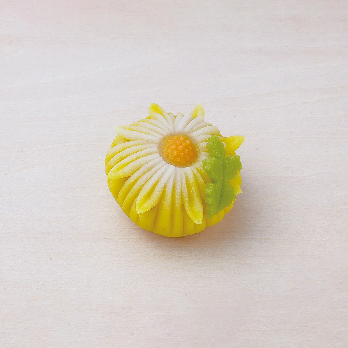 肥後菊（ひごぎく）｜お菓子の香梅【公式】